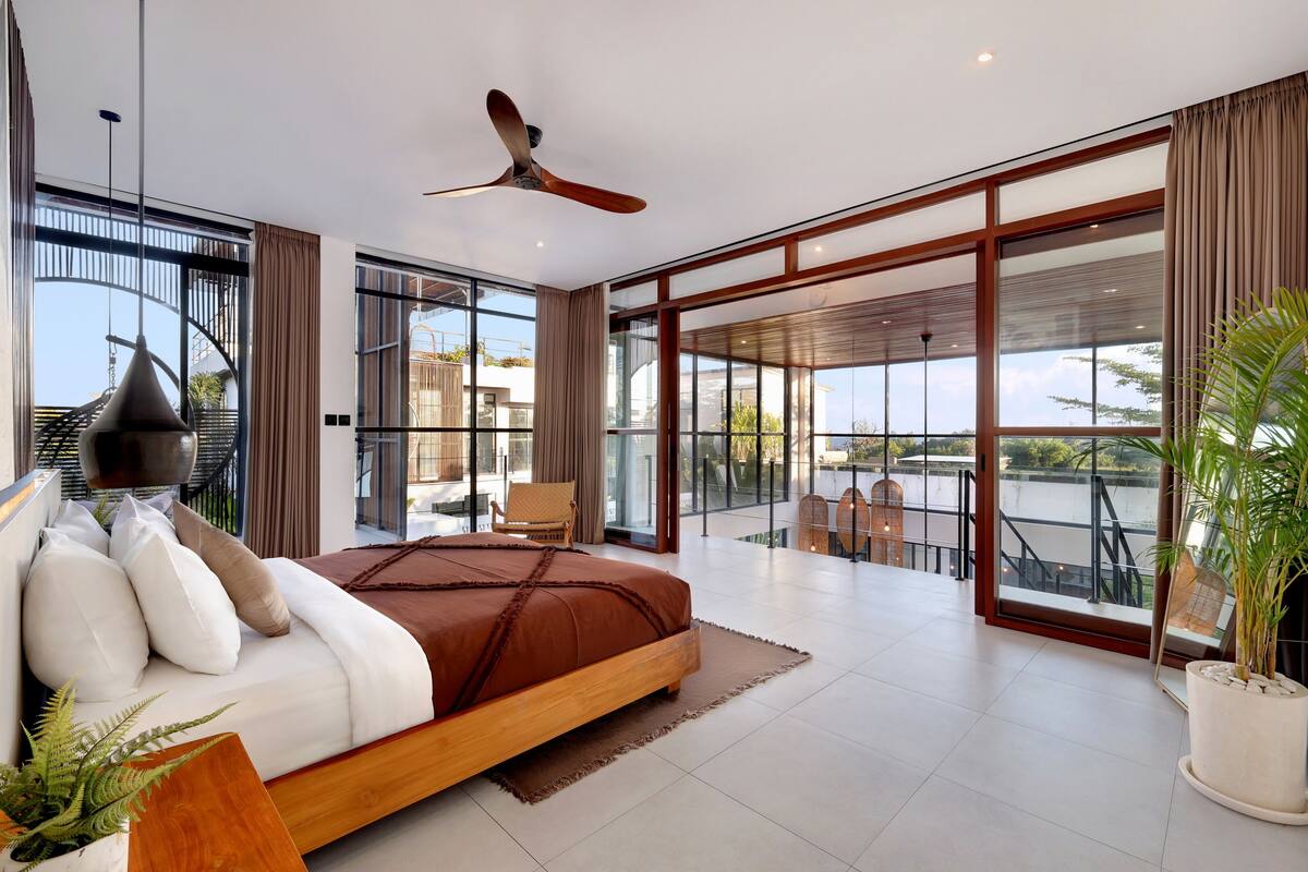 Luxe villa, 4 slaapkamers, privézwembad, uitzicht op zee | Lakens van Egyptisch katoen, luxe beddengoed, donsdekens