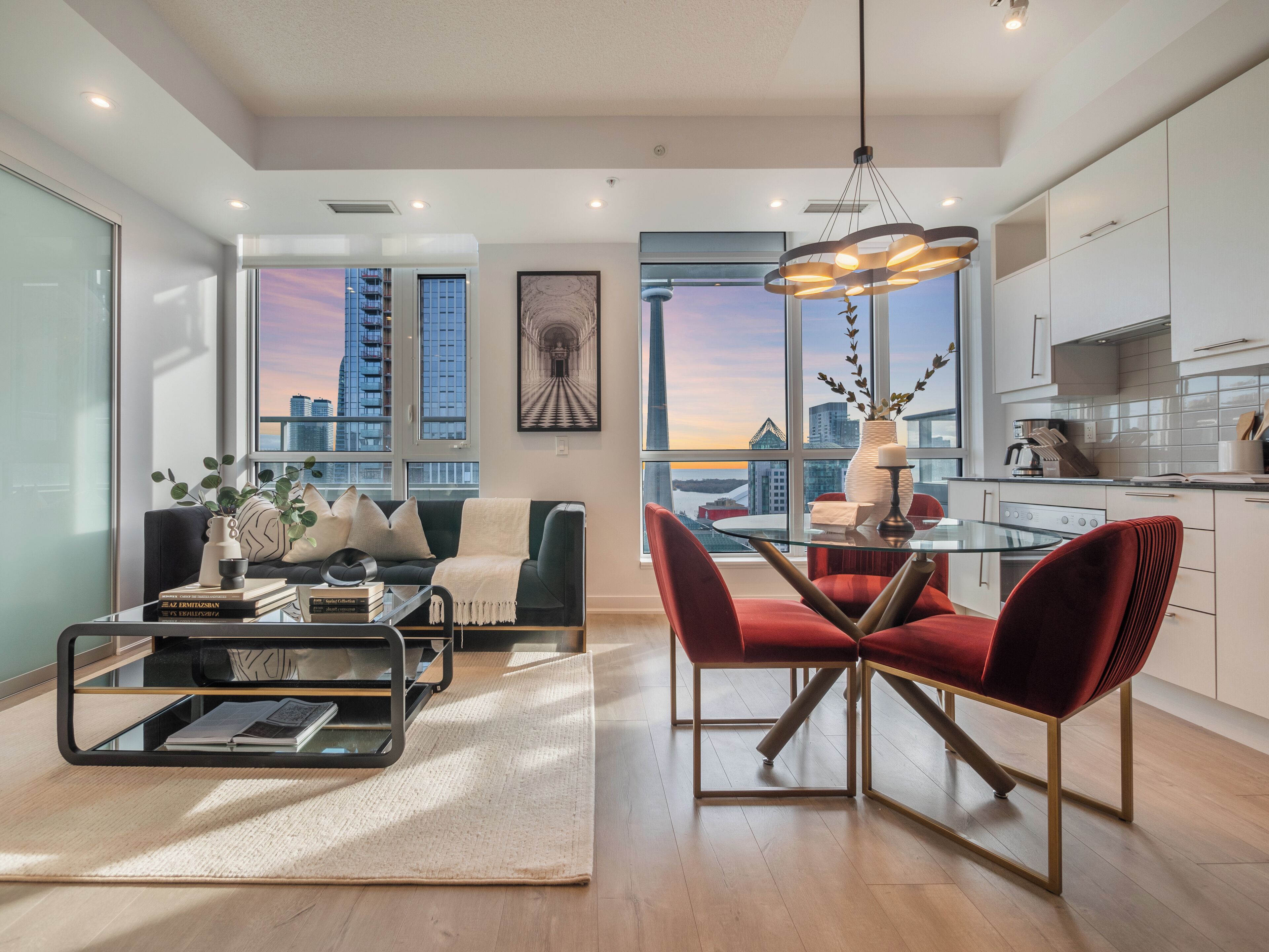 Presidential Apartment, 1 Bedroom, Balcony | Individually decorated, individually furnished, desk, blackout drapes