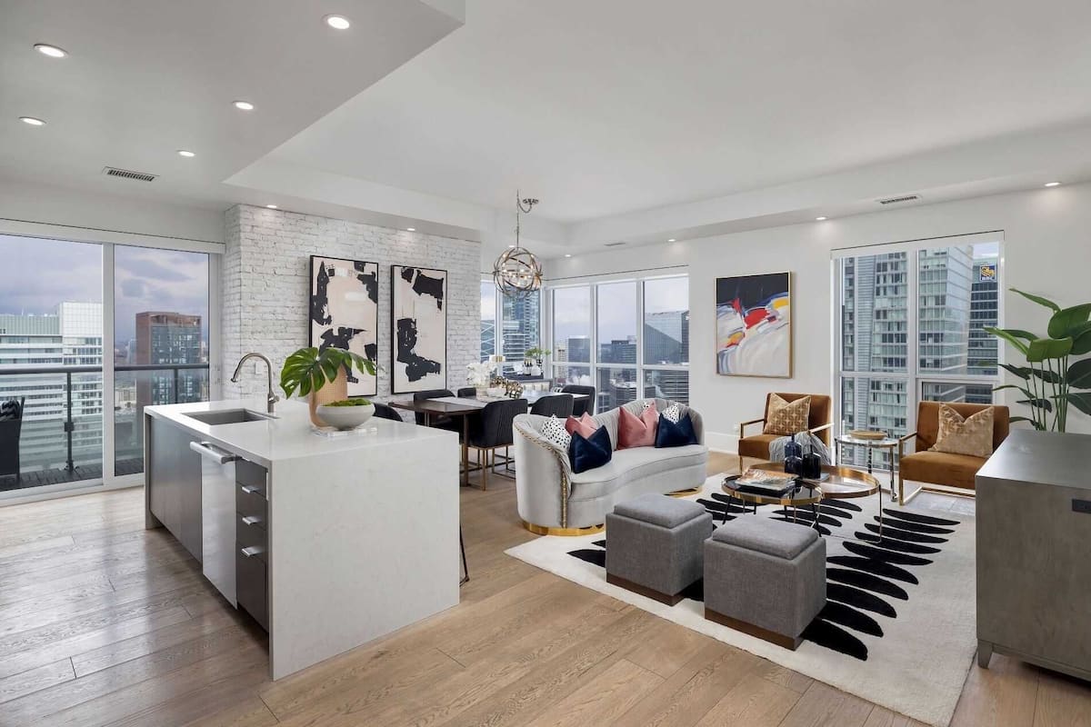 Presidential Penthouse, 3 Bedrooms, Lake View, Executive Level | Living area | Smart TV
