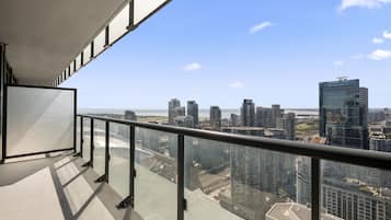 Business Suite, 1 Bedroom, Balcony | View from room