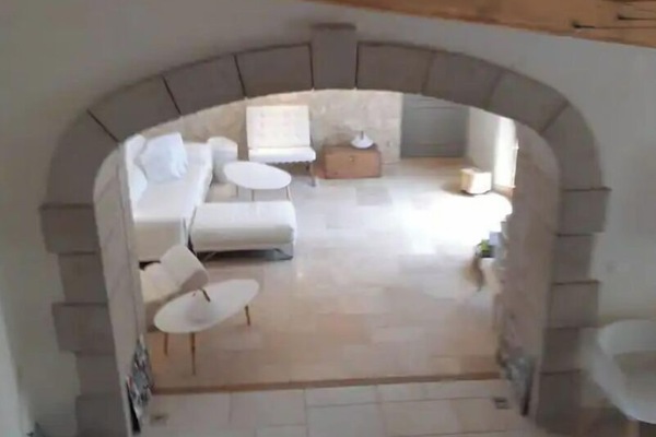 4 chambres, bureau, fer et planche Ă repasser, lit parapluie