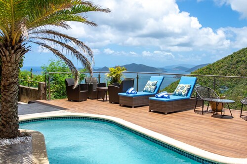 Mount Healthy Villas 1 Property -2 villas  6- bedrooms with spa & pool