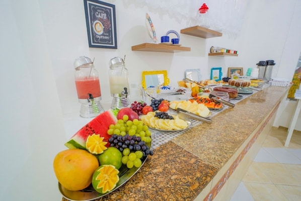 Desayuno buffet incluido todos los días