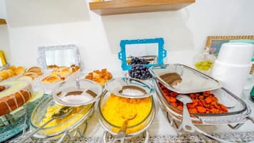 Desayuno buffet incluido todos los días