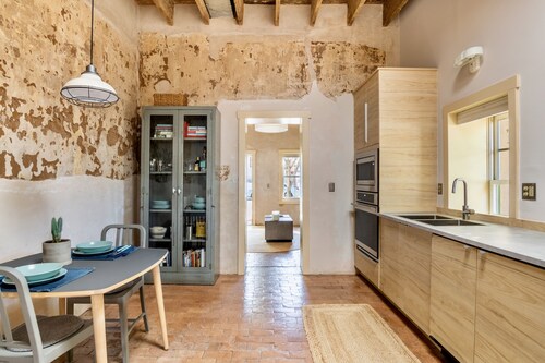 Rustic Modern Adobe in Downtown Barrio - King Bed