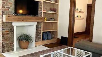 Smart TV, books