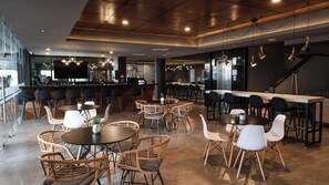 Bar (on property) - Best Western Santorin (Ciudad Victoria)