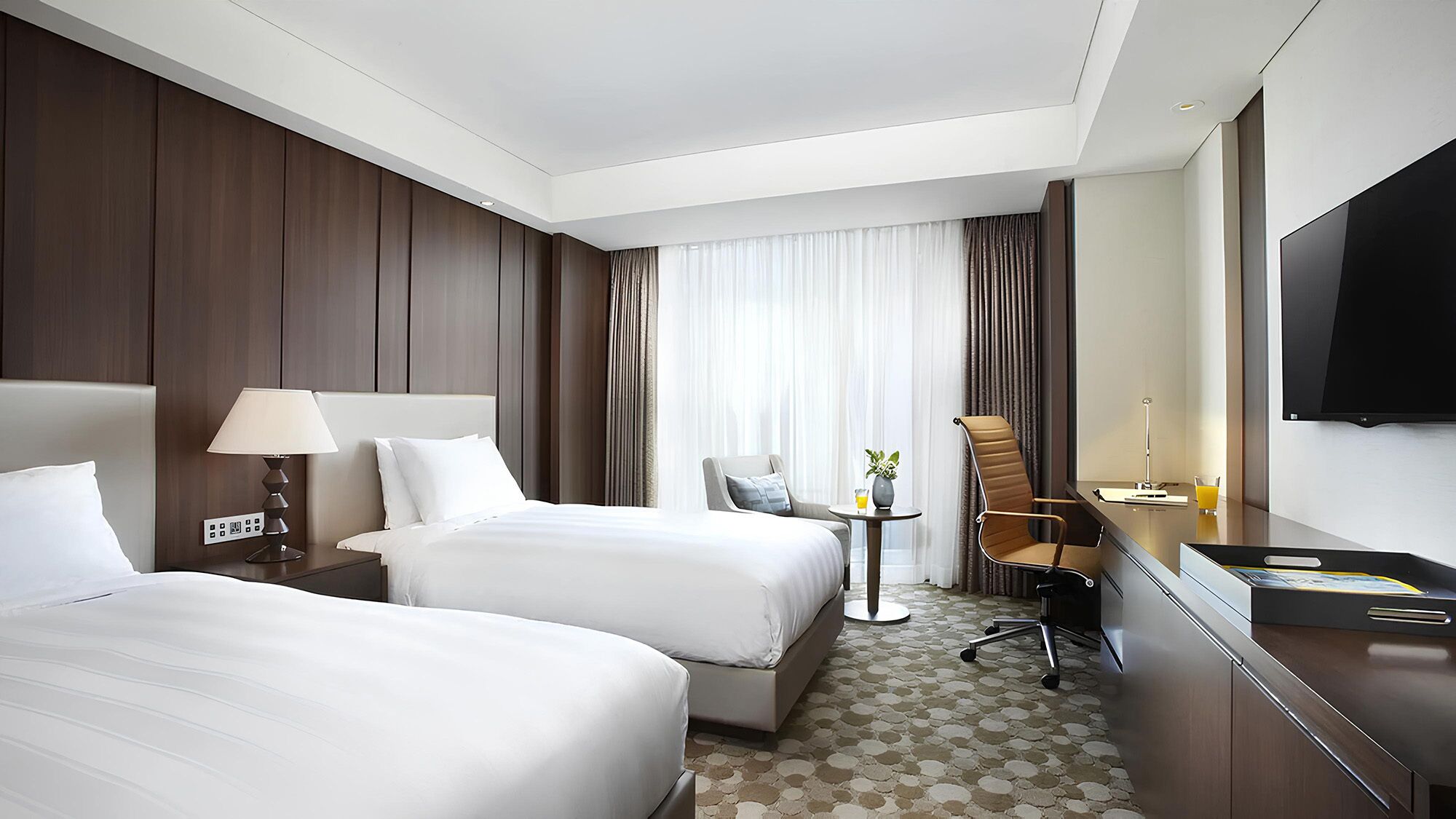 羽絨被、客房內保險箱、布置獨特、書桌