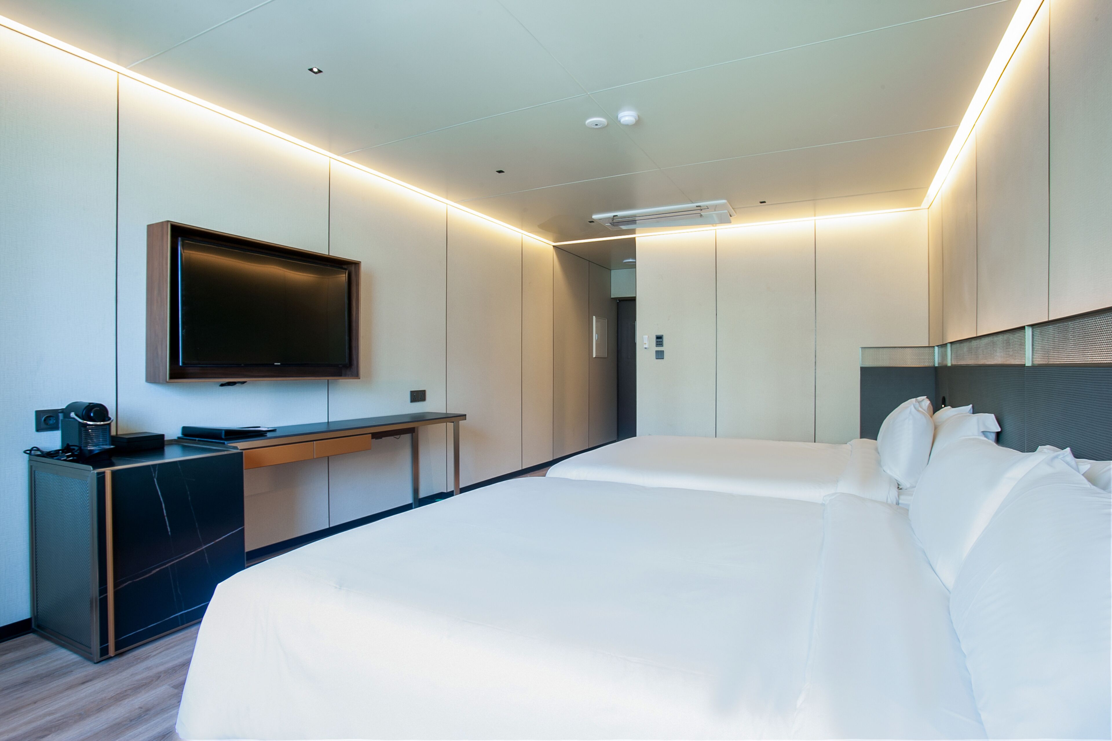 1 bedroom, premium bedding, in-room safe, individually decorated