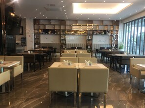 Breakfast area - L&L Jeju Hotel (Jeju City)