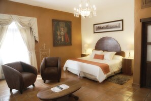 Suite | Premium bedding, in-room safe, free WiFi, bed sheets - El Mesón de los Poetas (Guanajuato)