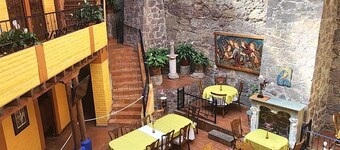 El Mesón de los Poetas