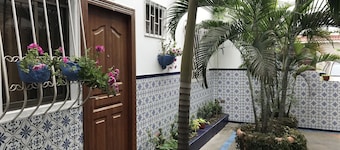 El Patio Suites