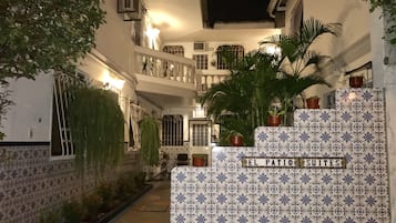 Fachada del alojamiento