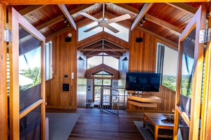 Kingfisher (Treetop House - No Spa) | Living area | 45-cm flat-screen TV with digital channels, TV