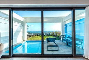 Duplex,Kid's Private Pool(Art Museum Ticket)-Pool surcharge 20,000 KRW applies except 1Jul - 5Sep | Biancheria da letto di alta qualità, tende oscuranti, insonorizzazione