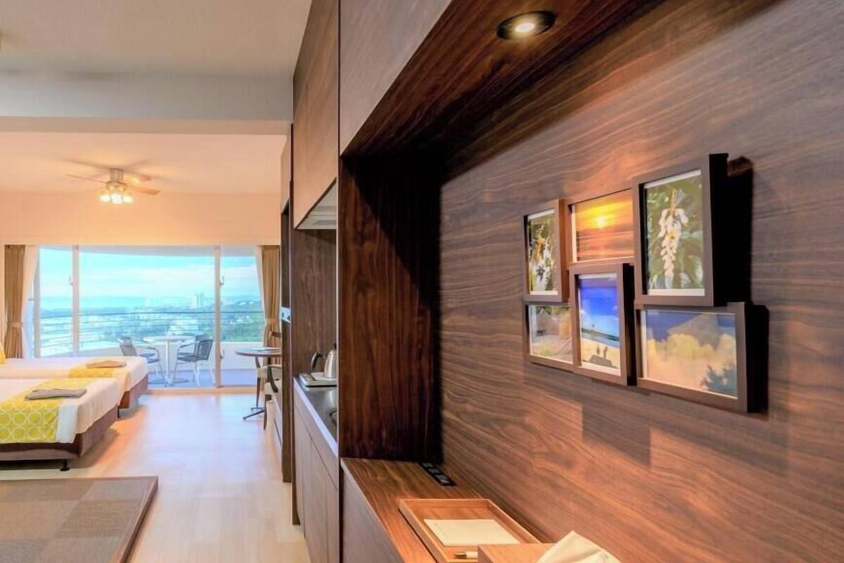 In-room safe, blackout drapes, WiFi (free)