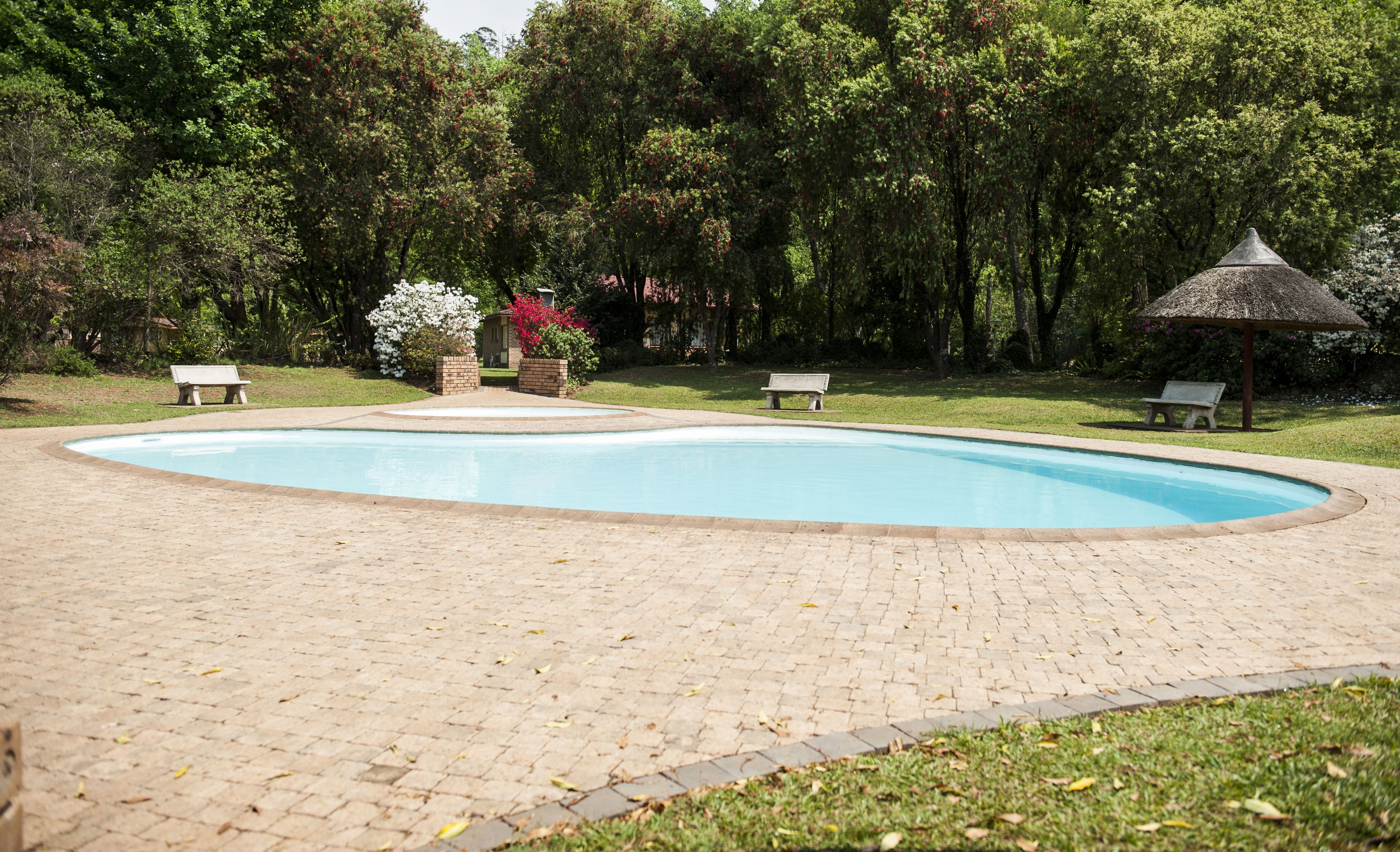 2 outdoor pools, a heated pool