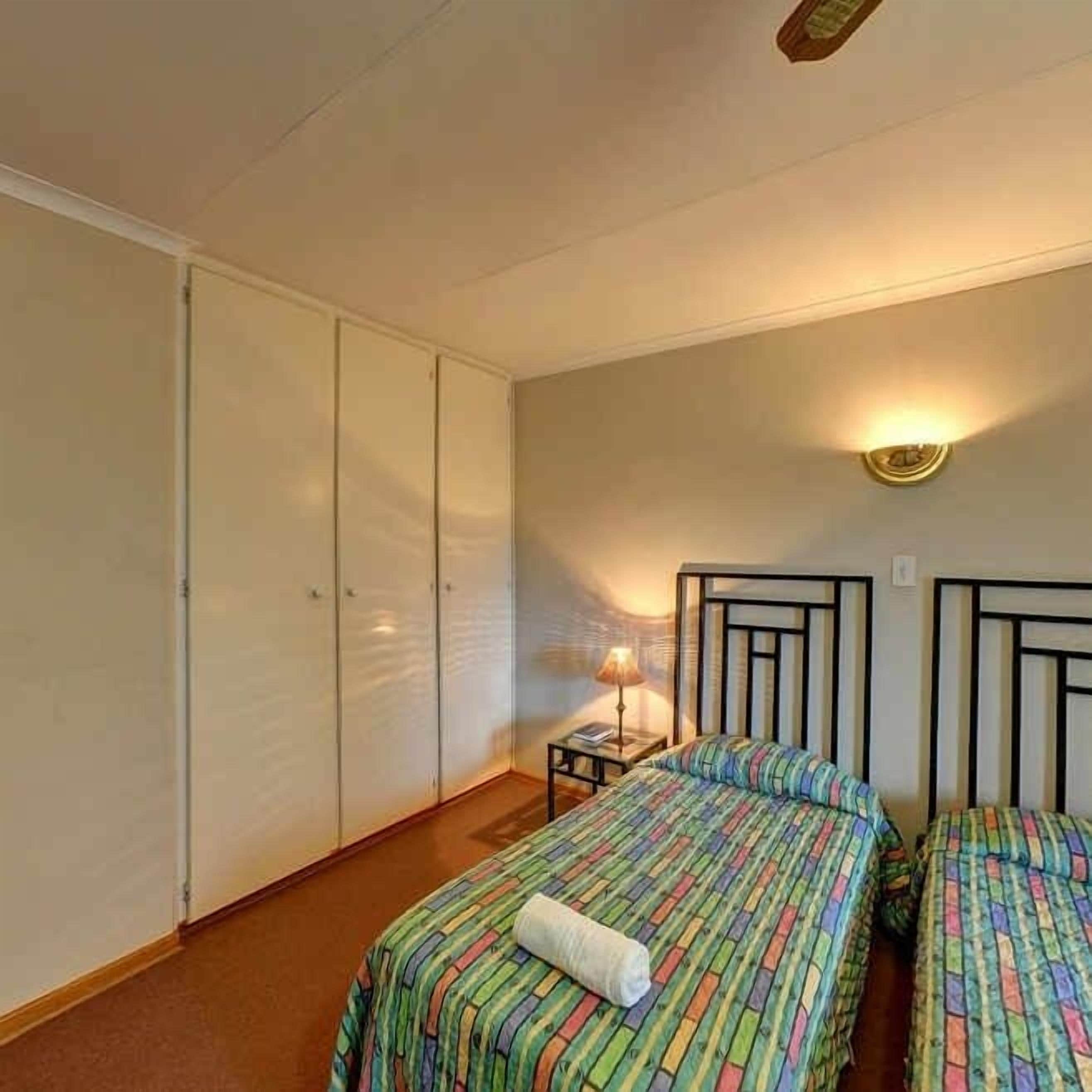 Coffres-forts dans les chambres, Wi-Fi gratuit, draps fournis