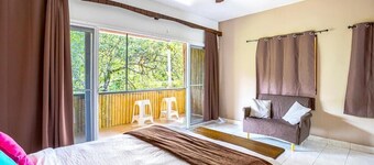 市中心套房酒店