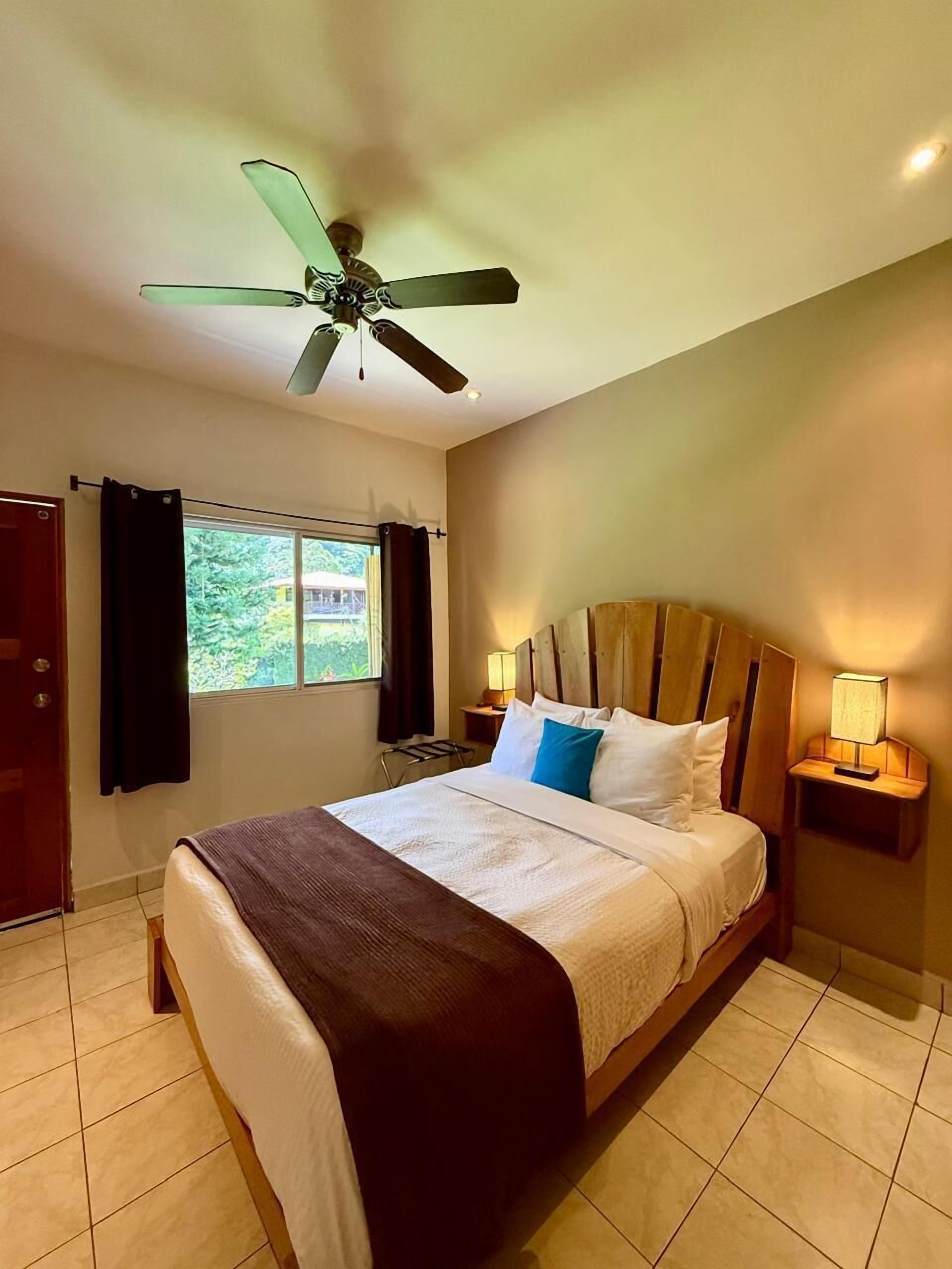 Junior Room | 1 bedroom, Egyptian cotton sheets, pillowtop beds, free WiFi