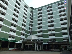 Front of property - Ratchada City Hotel (Bangkok)
