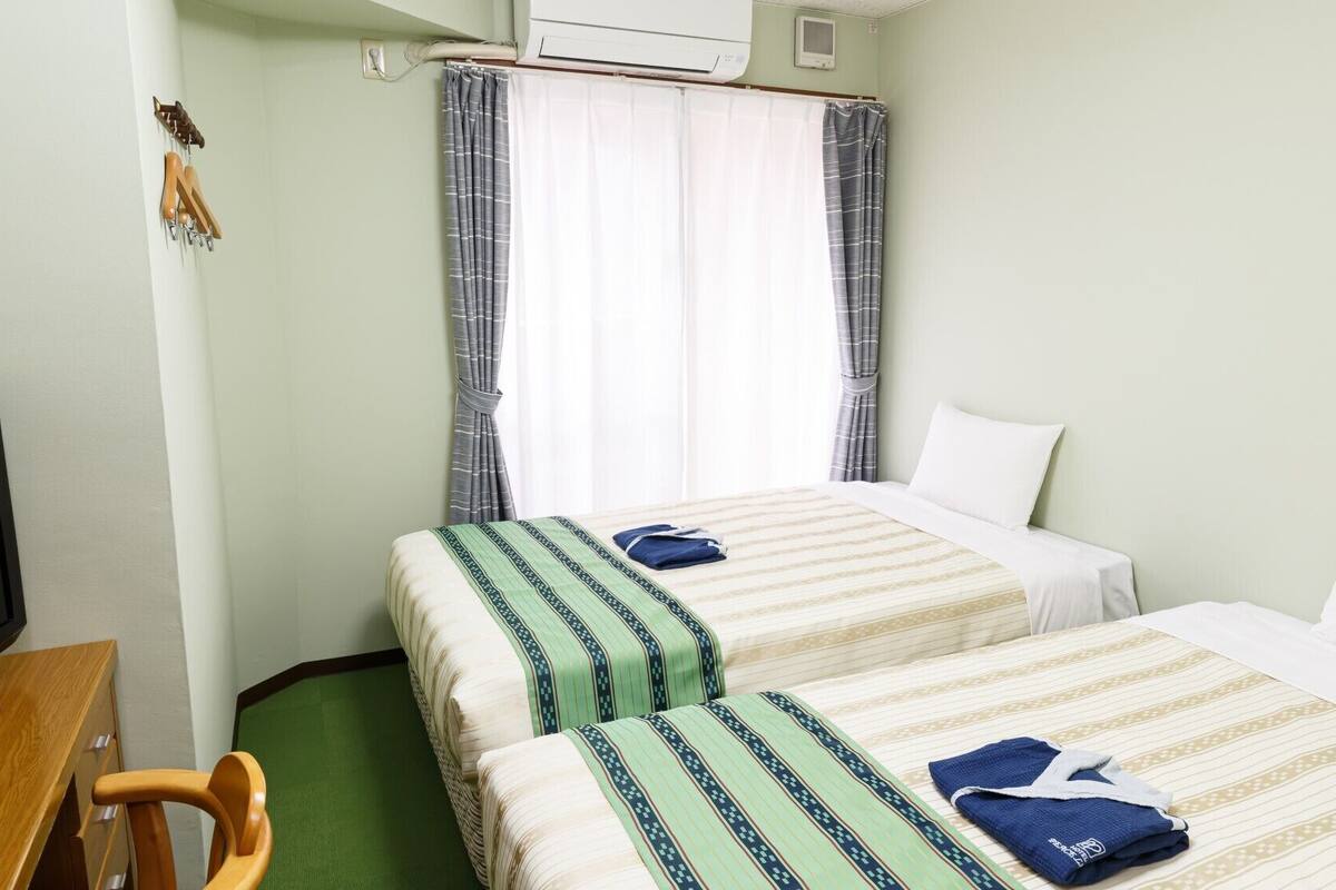 Desk, free WiFi, bed sheets