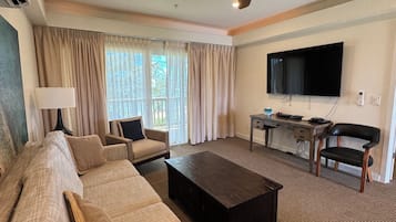 Premium Suite, 1 Bedroom, Oceanfront | In-room safe, individually decorated, individually furnished