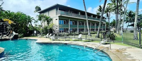 Outdoor pool, open 9:00 AM to 8:00 PM, pool umbrellas, pool loungers