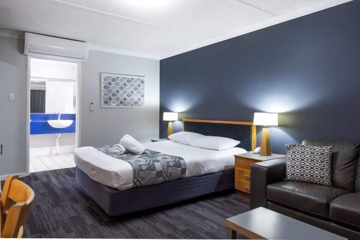 1 bedroom, laptop workspace, free WiFi, bed sheets