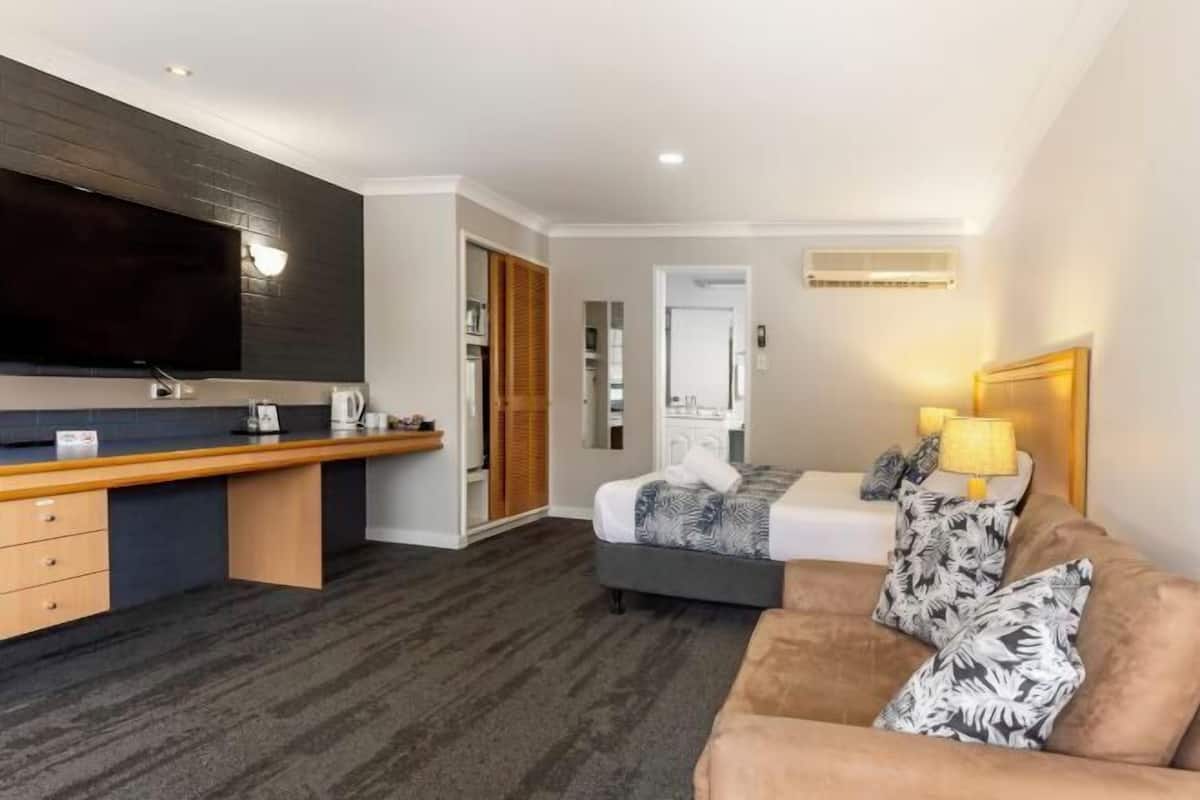 1 bedroom, laptop workspace, free WiFi, bed sheets