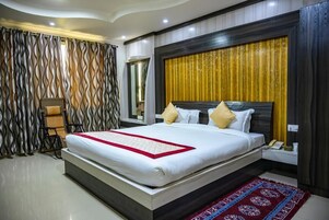 Suite Deluxe | Sábanas italianas Frette y ropa de cama de alta calidad