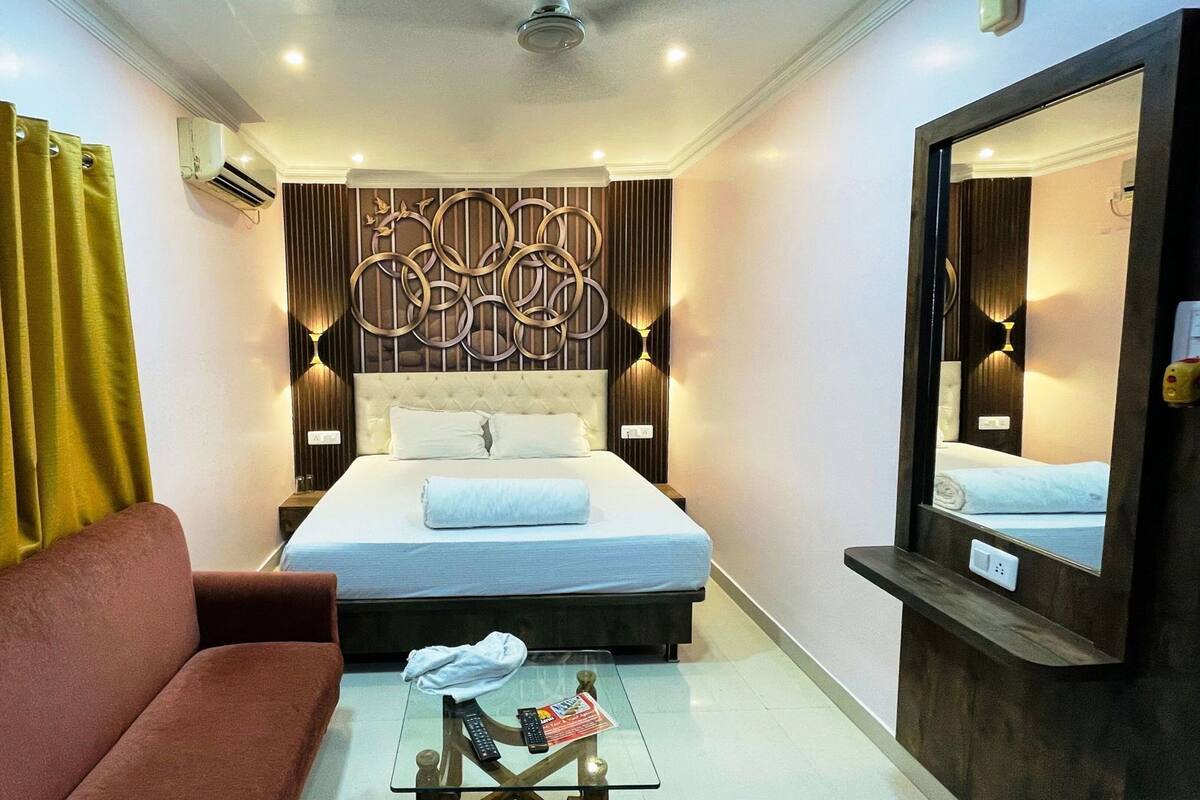 Egyptian cotton sheets, memory foam beds, individually decorated