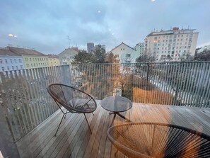 Leilighet – deluxe, 1 soverom, kjøkken, parkutsikt | Terrasse/patio
