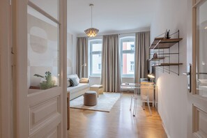 Leilighet, 1 soverom, kjøkken | Sengetøy av topp kvalitet, minibar og individuelt dekorert