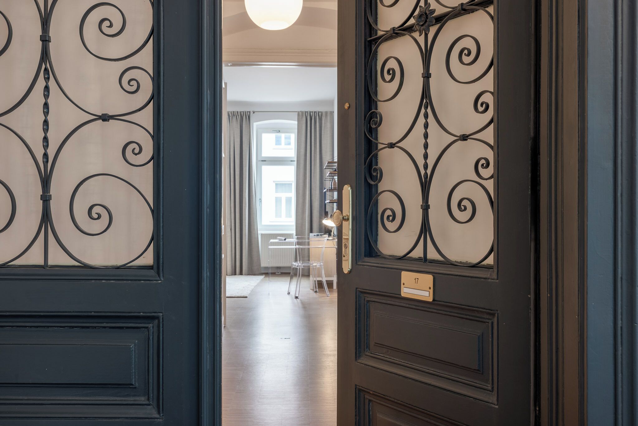 Apartment, 1 Bedroom, Kitchen | Minibar, individually decorated, individually furnished, desk