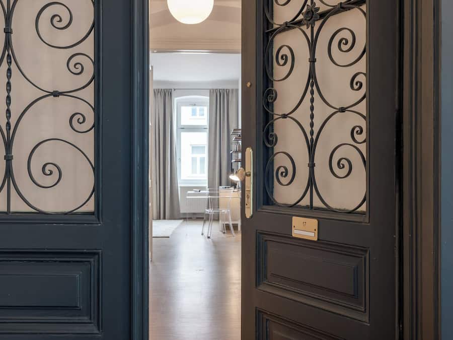 Apartment, 1 Bedroom, Kitchen | Minibar, individually decorated, individually furnished, desk