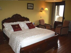 Minibar, in-room safe, individually furnished, desk