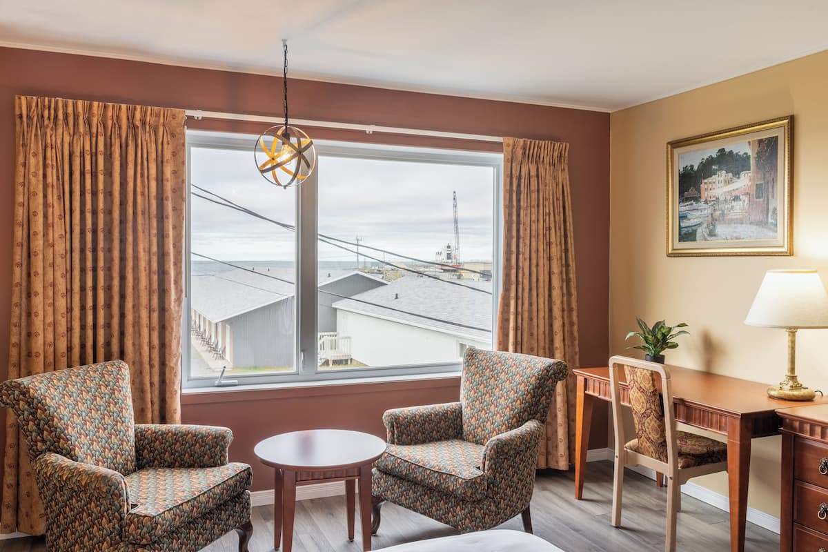 Signature Room, Sea View | Gebar bulu kapas, ruang kerja komputer riba, Wi-fi percuma