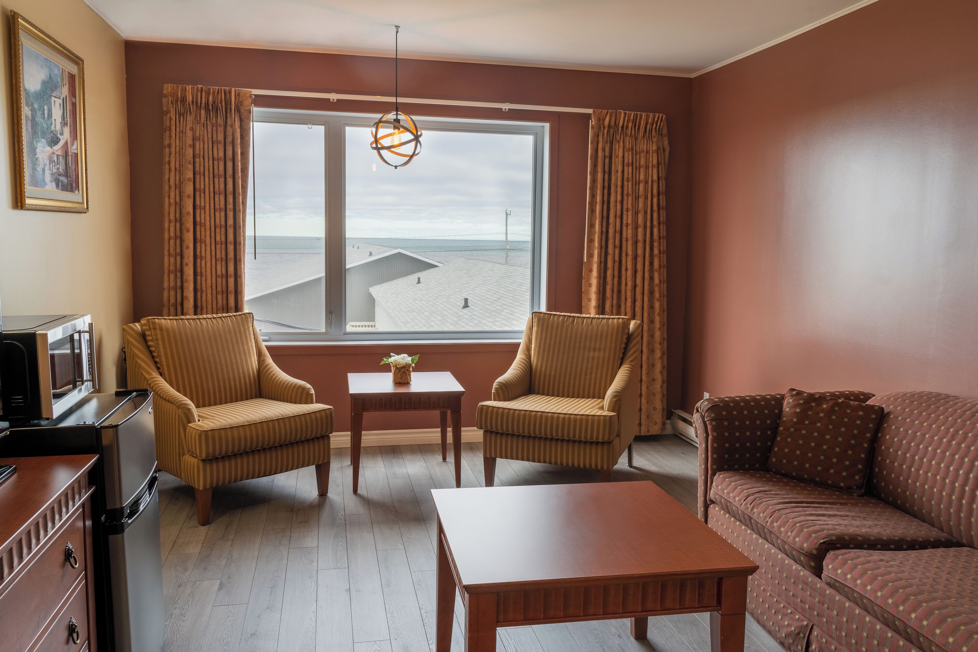 Business Suite, Hot Tub, Sea View | Down comforters, laptop workspace, free WiFi