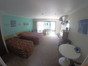 Studio, 1 slaapkamer, uitzicht op tuin | Een strijkplank/strijkijzer, gratis wifi, beddengoed