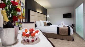 Premium bedding, pillow-top beds, in-room safe, blackout curtains