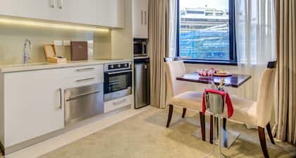 VR Queen Street - Hotel & Suites