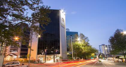 VR Queen Street - Hotel & Suites