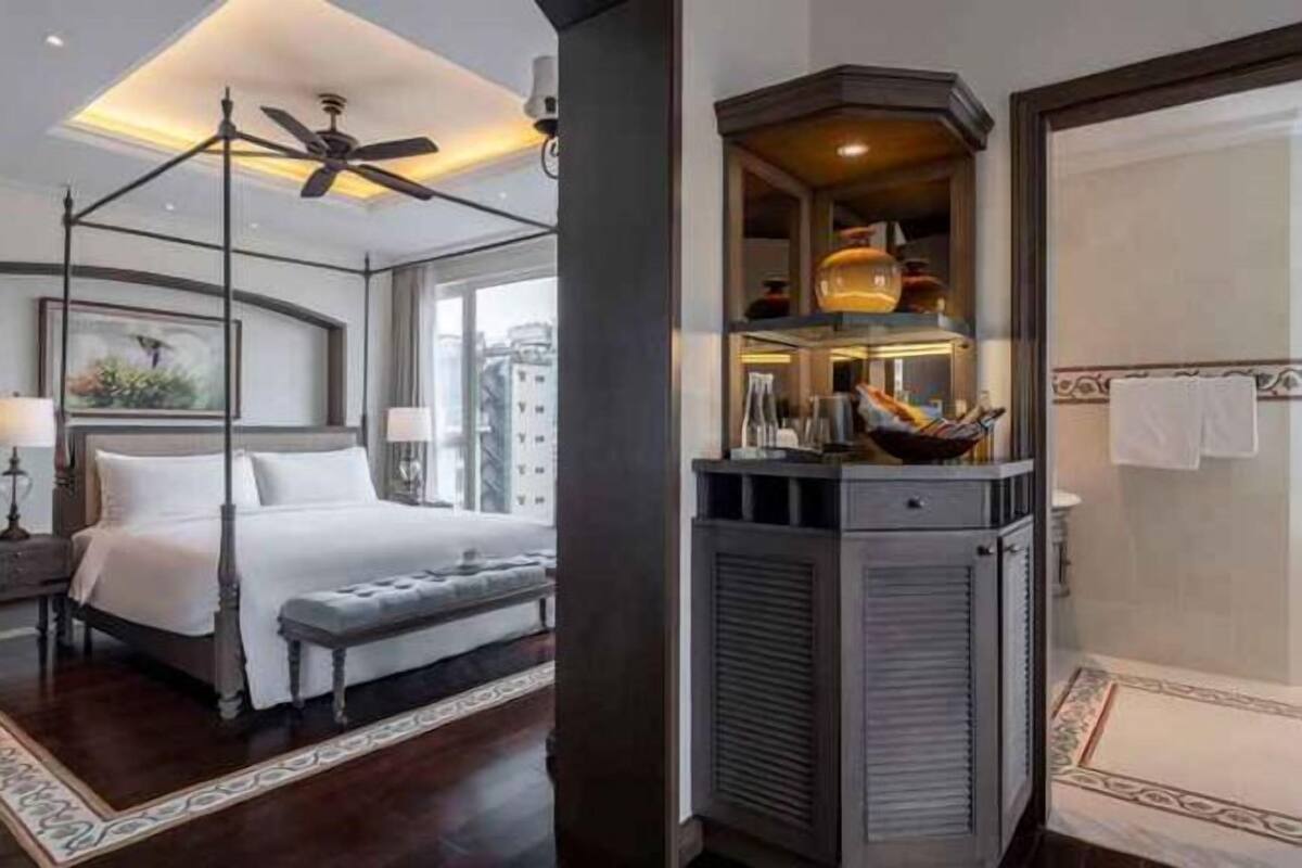 Egyptian cotton sheets, down duvets, pillow-top beds, minibar