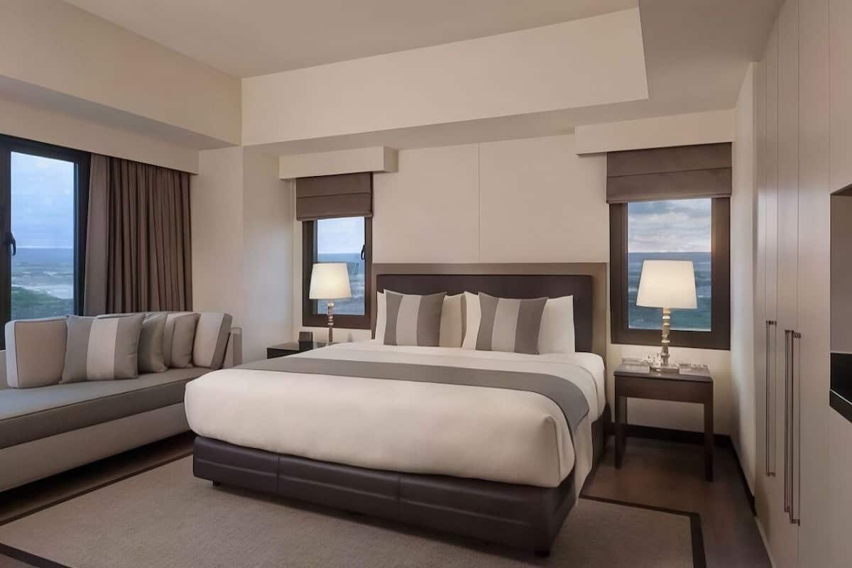 Minibar, coffres-forts dans les chambres, décoration personnalisée