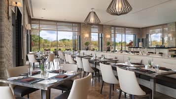 Daily to-go breakfast (PHP 1103 per person)