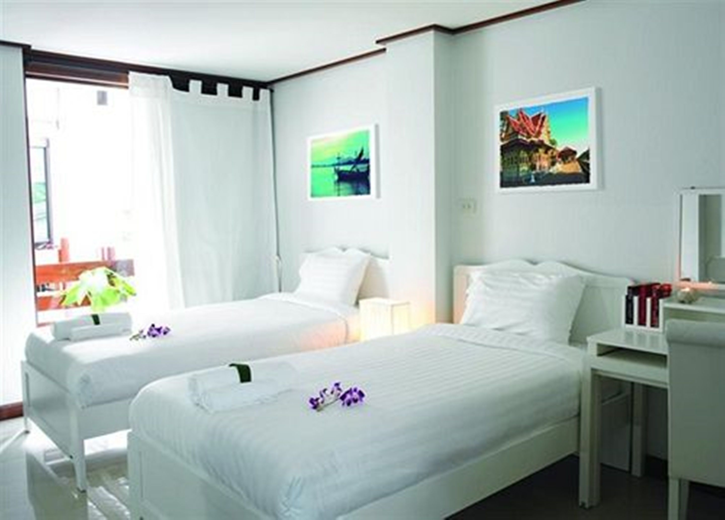 In-room safe, desk, rollaway beds, free WiFi