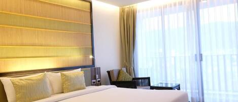 Queen Room | Bathroom