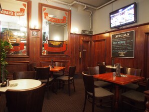 Bar (on property) - Wynyard Hotel (Sydney)